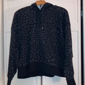 Nike Womens Hooded Sweatshirt - Black & Gray Leopard Print - Size L